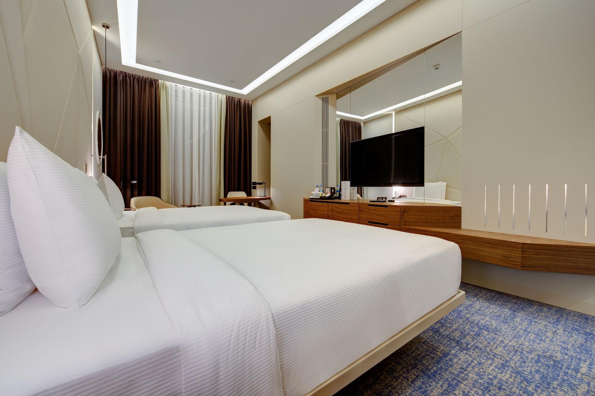 Doubletree By Hilton Adana Hotel Екстериор снимка