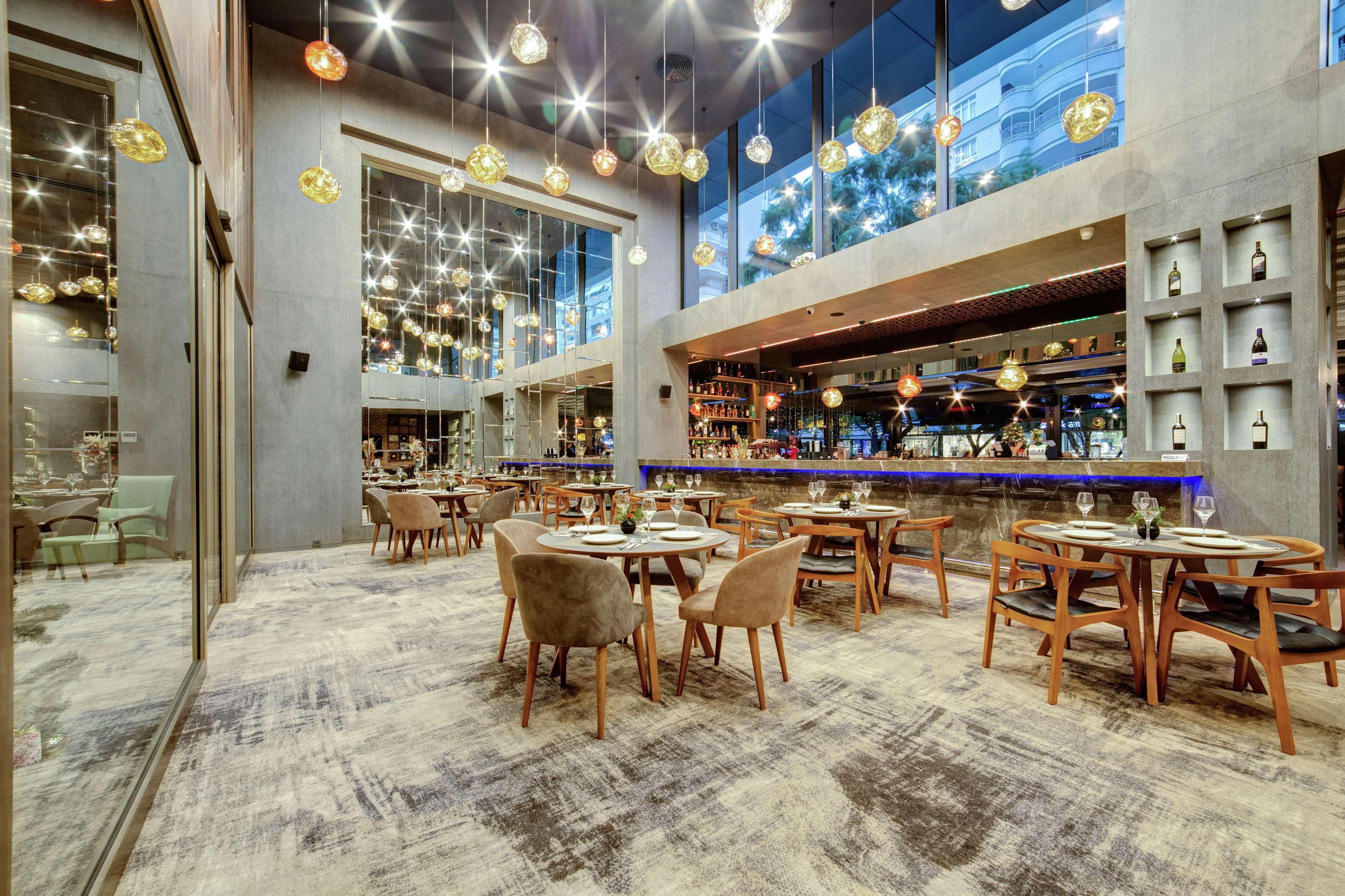 Doubletree By Hilton Adana Hotel Екстериор снимка