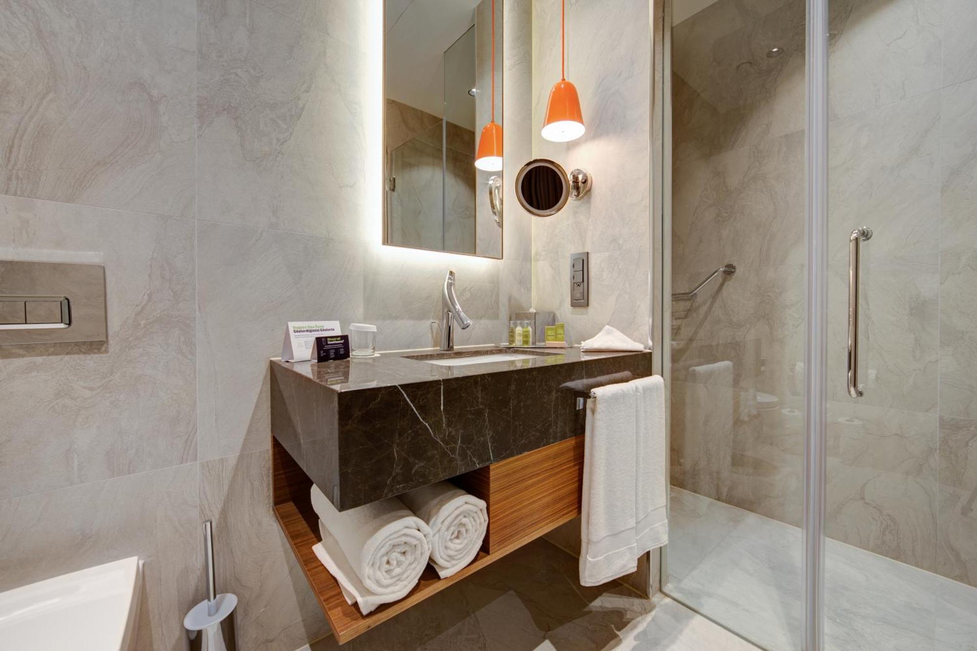 Doubletree By Hilton Adana Hotel Екстериор снимка