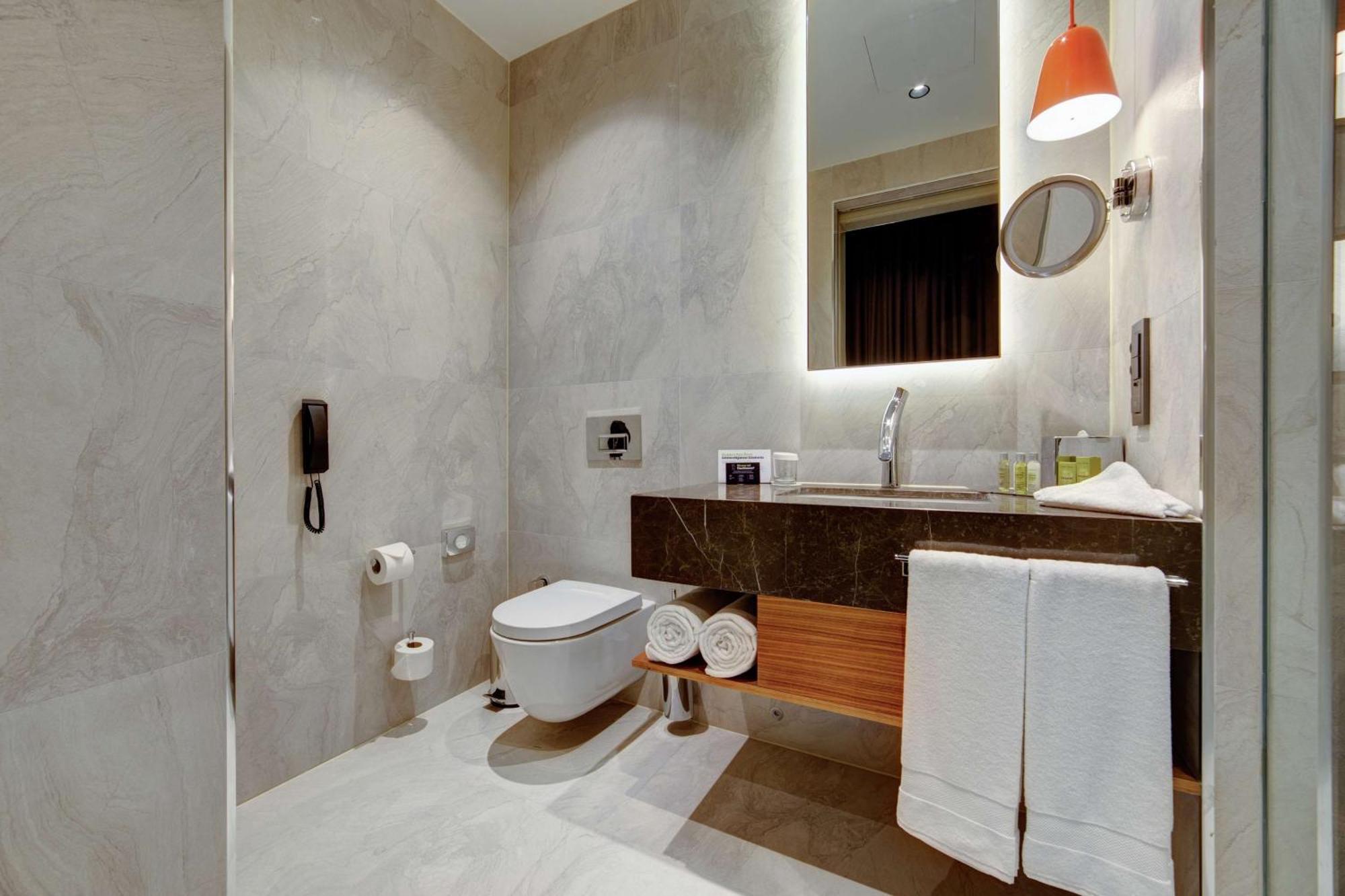 Doubletree By Hilton Adana Hotel Екстериор снимка