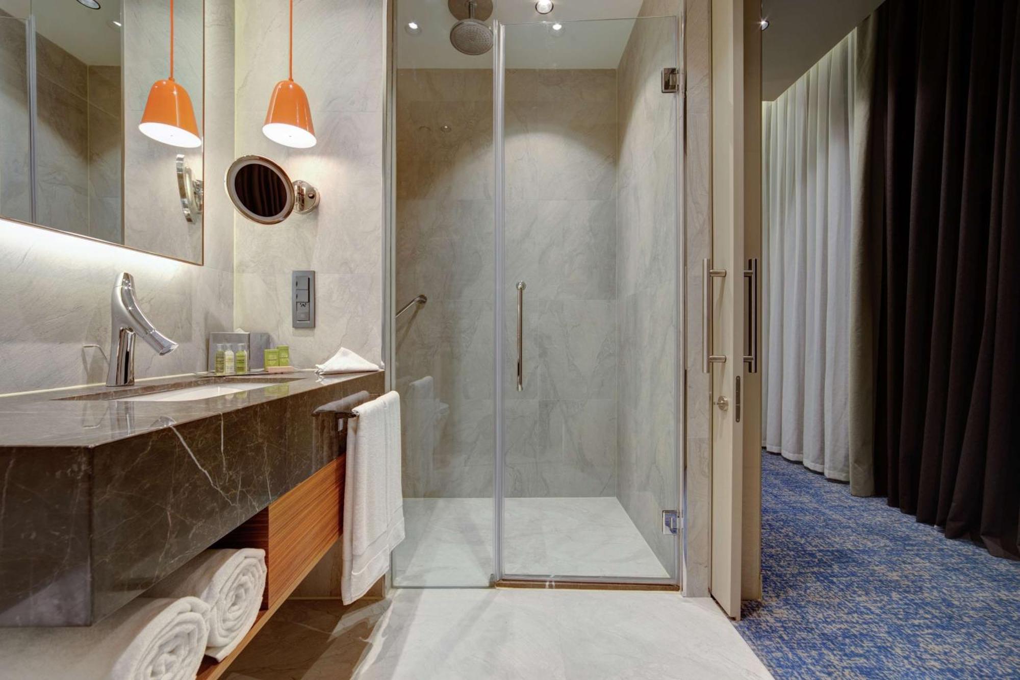 Doubletree By Hilton Adana Hotel Екстериор снимка