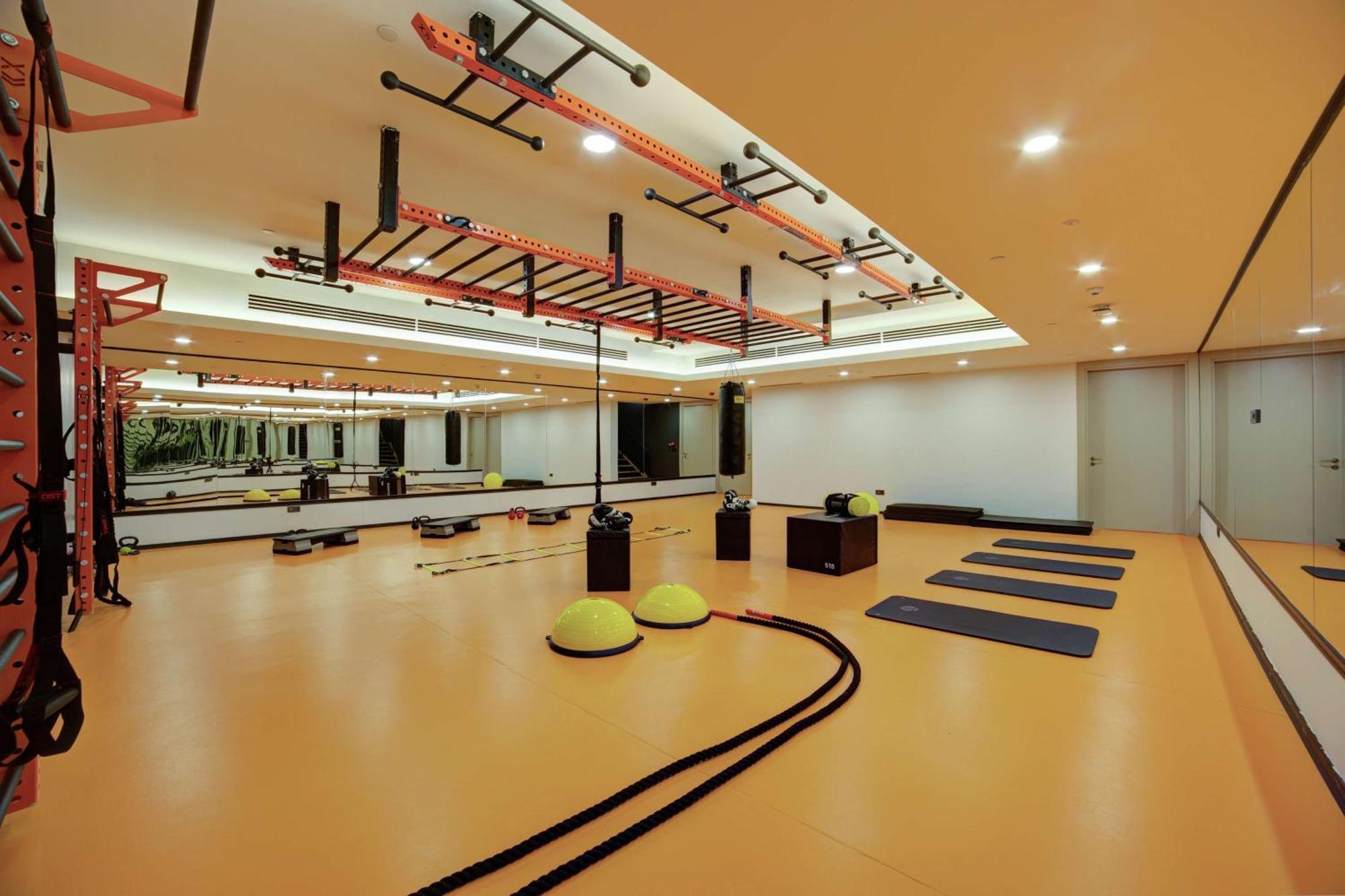 Doubletree By Hilton Adana Hotel Екстериор снимка