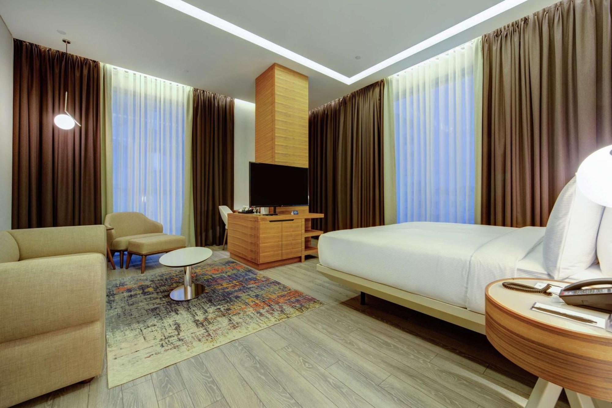Doubletree By Hilton Adana Hotel Екстериор снимка