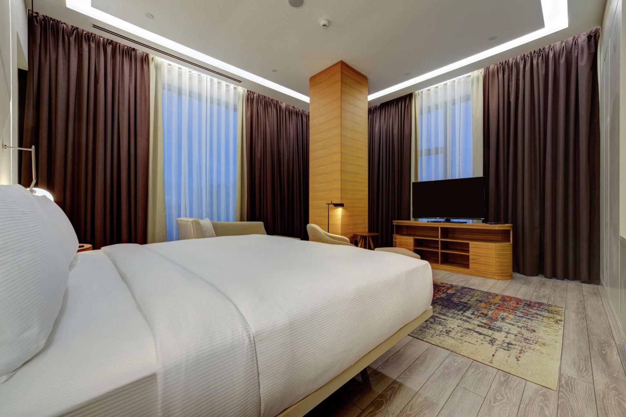 Doubletree By Hilton Adana Hotel Екстериор снимка