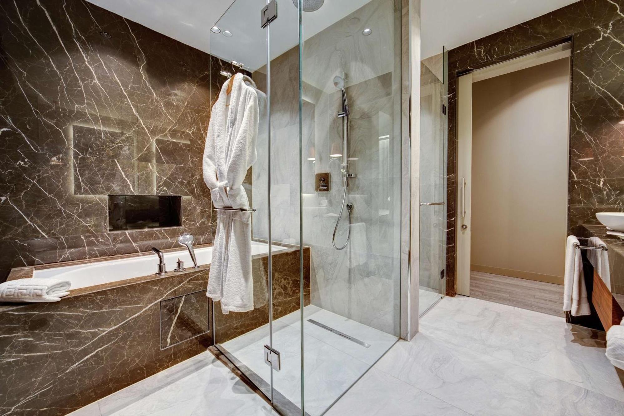 Doubletree By Hilton Adana Hotel Екстериор снимка