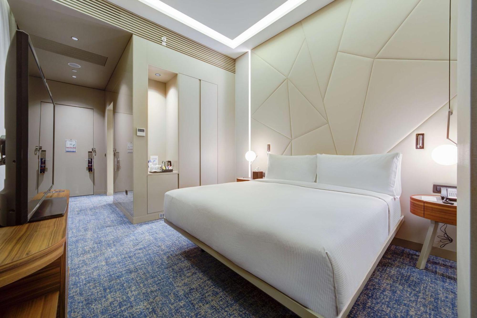 Doubletree By Hilton Adana Hotel Екстериор снимка